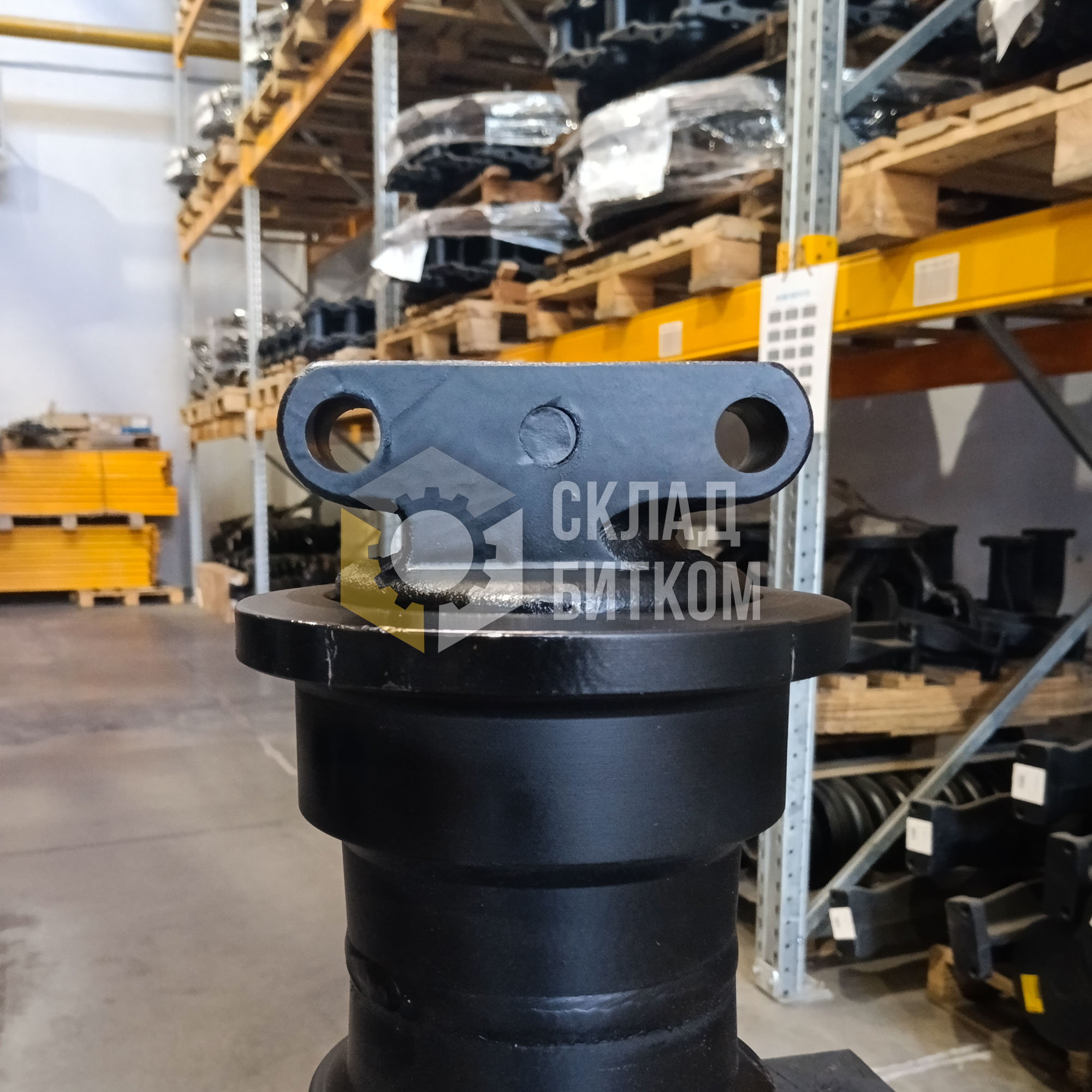20Y-30-00011 Каток опорный Komatsu PC200-7