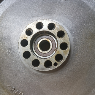 R4420320001 Колесо маховик Mercedes-Benz Actros