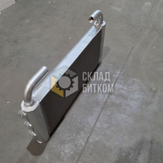 Радиатор масляный Hitachi ZX160LC-3, ZX180LC-3 4668376