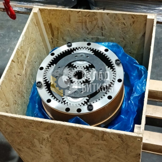 31EN-10070 Редуктор поворота Hyundai R250LC-7