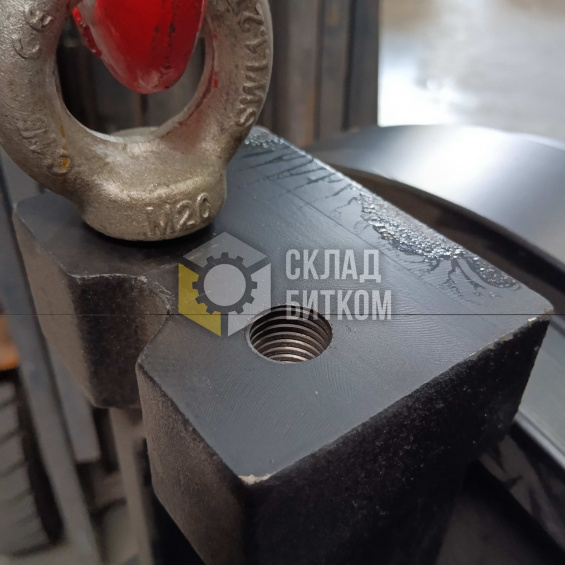 102-8152 Направляющее колесо / ленивец Caterpillar 330D