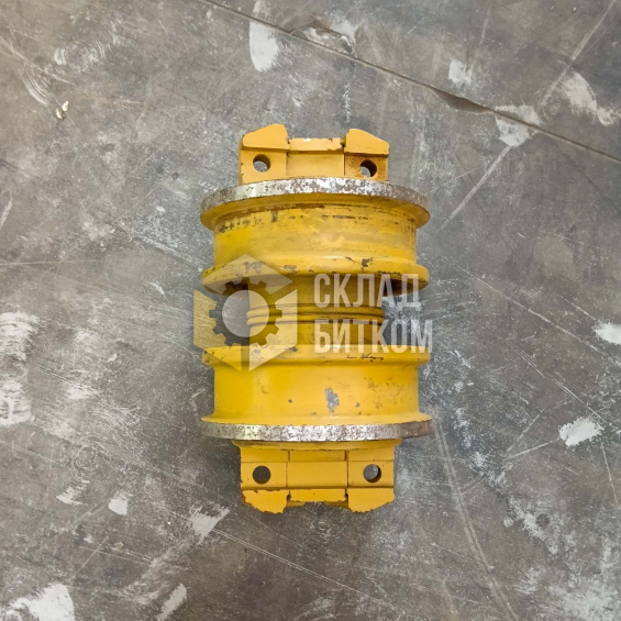 14X-30-14321 Каток опорный двубортный Komatsu D65