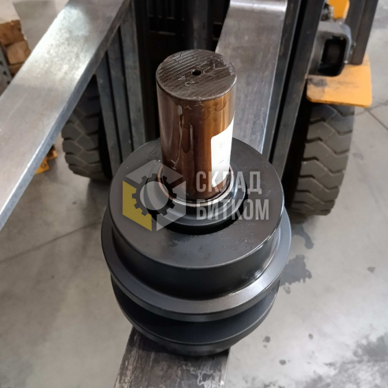 81E5-20031 Каток поддерживающий Hyundai R320LC-7