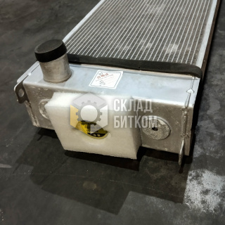 Радиатор водяной Komatsu PC220-8 206-03-21412