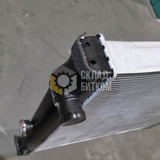 Радиатор водяной Hitachi 4448338