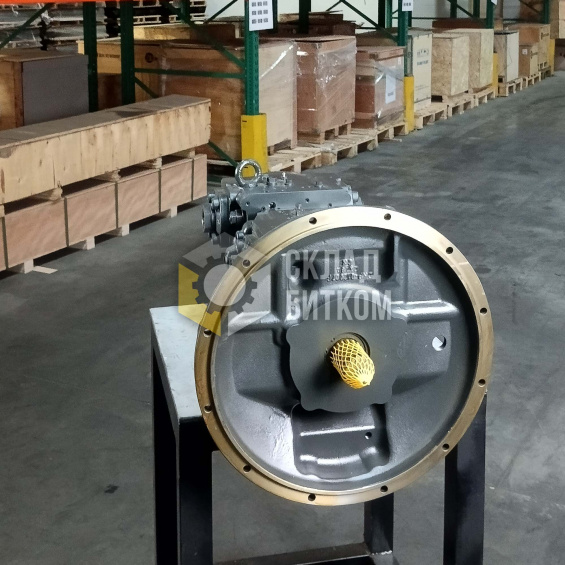 Основной насос Komatsu PC220-7