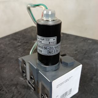 SKX5P-17-209 Соленоид насоса SKX5P-17-209 KDRDE5K-20/40C04-109