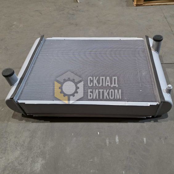 Радиатор водяной Volvo VOE11110705