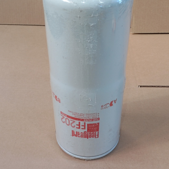 Фильтр топливный Fleetguard FF202 BF596 LFF202