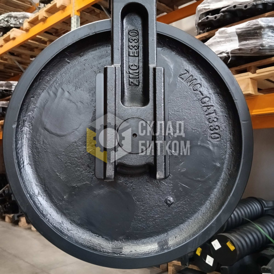 102-8152 Направляющее колесо / ленивец Caterpillar 330D