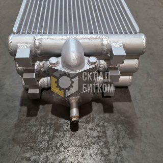 Радиатор масляный Кomatsu PC200-8 20Y-03-41121