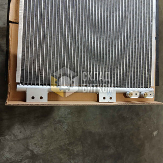 Радиатор кондиционера Hitachi 4704924