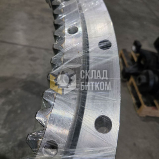 20Y-25-21200 Круг поворота (ОПУ) Komatsu PC200-7
