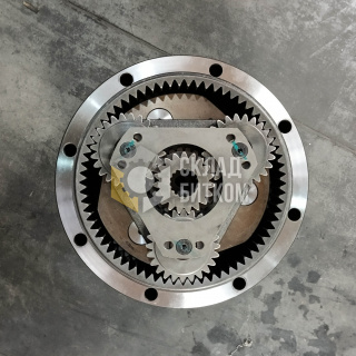 LNM0437 Редуктор поворота Case CX130