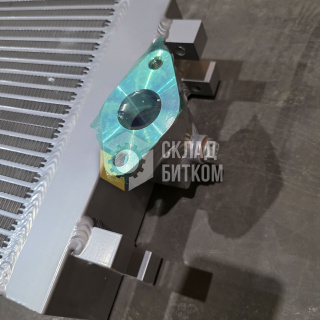 Радиатор масляный Кomatsu PC200-8 20Y-03-42570