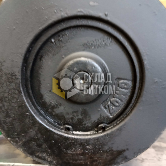 81EM-13010 Каток поддерживающий Hyundai R210LC-7