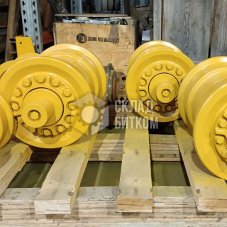 195-30-01411 Каток опорный Komatsu D375
