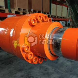 9246748 Гидроцилиндр стрелы Hitachi ZX240-3